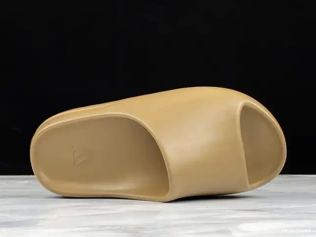 FV8425 Slide Adidas Yeezy Earth Brown 0526
